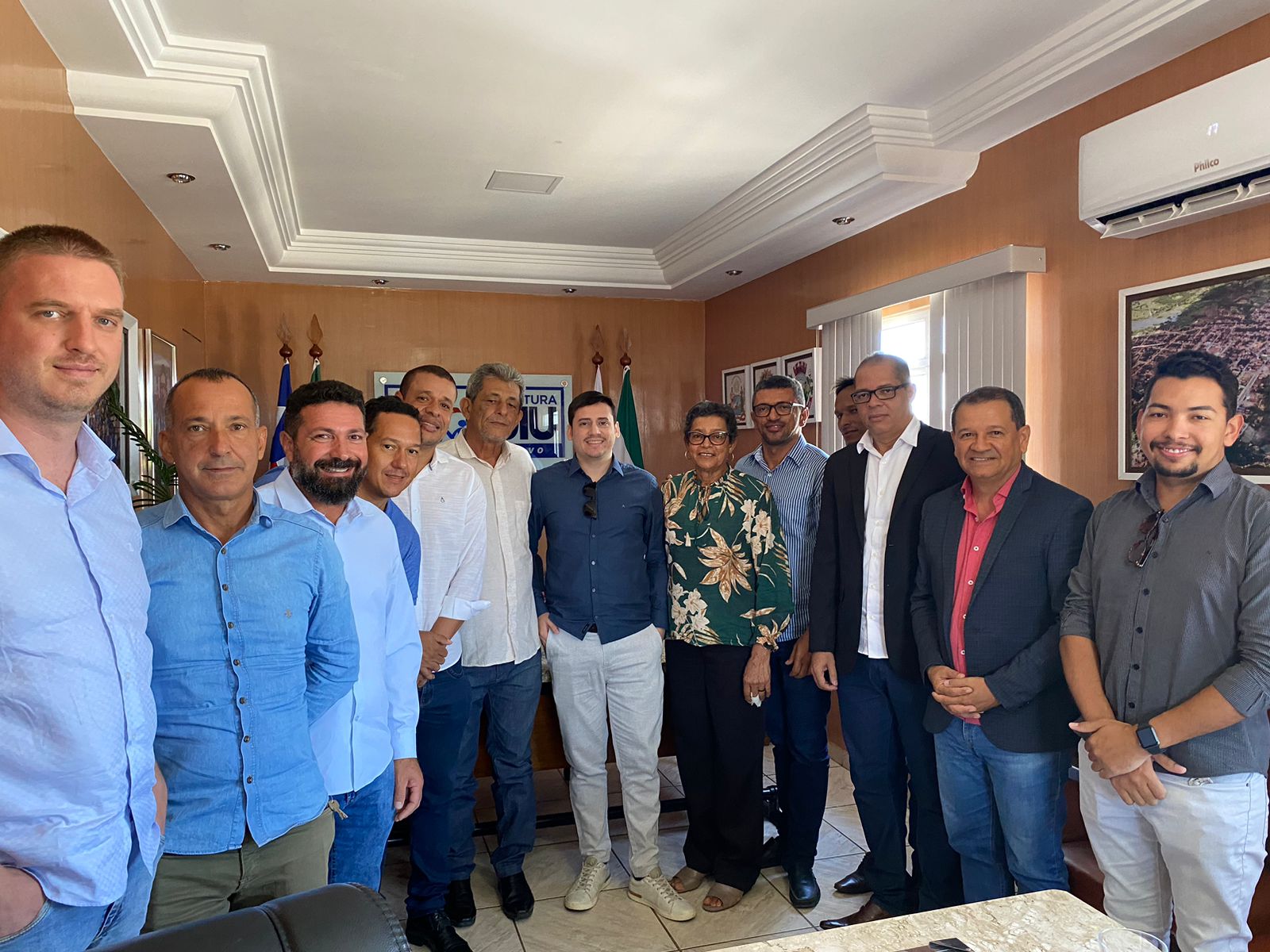 PREFEITO REINALLDO GÓES RECEBE JUIZ, PREFEITA E PREFEITOS DA COMARCA EM VISITA INSTITUCIONAL AO MUNICÍPIO